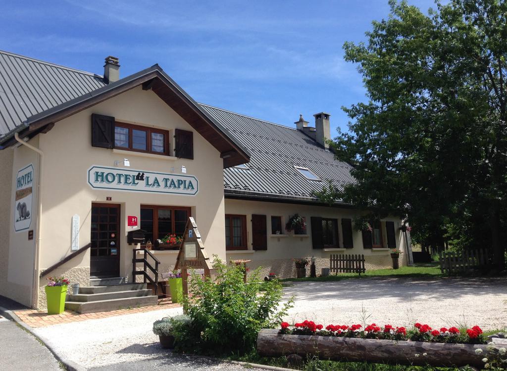 Hôtel La Tapia Autrans-Meaudre-en-Vercors Extérieur photo